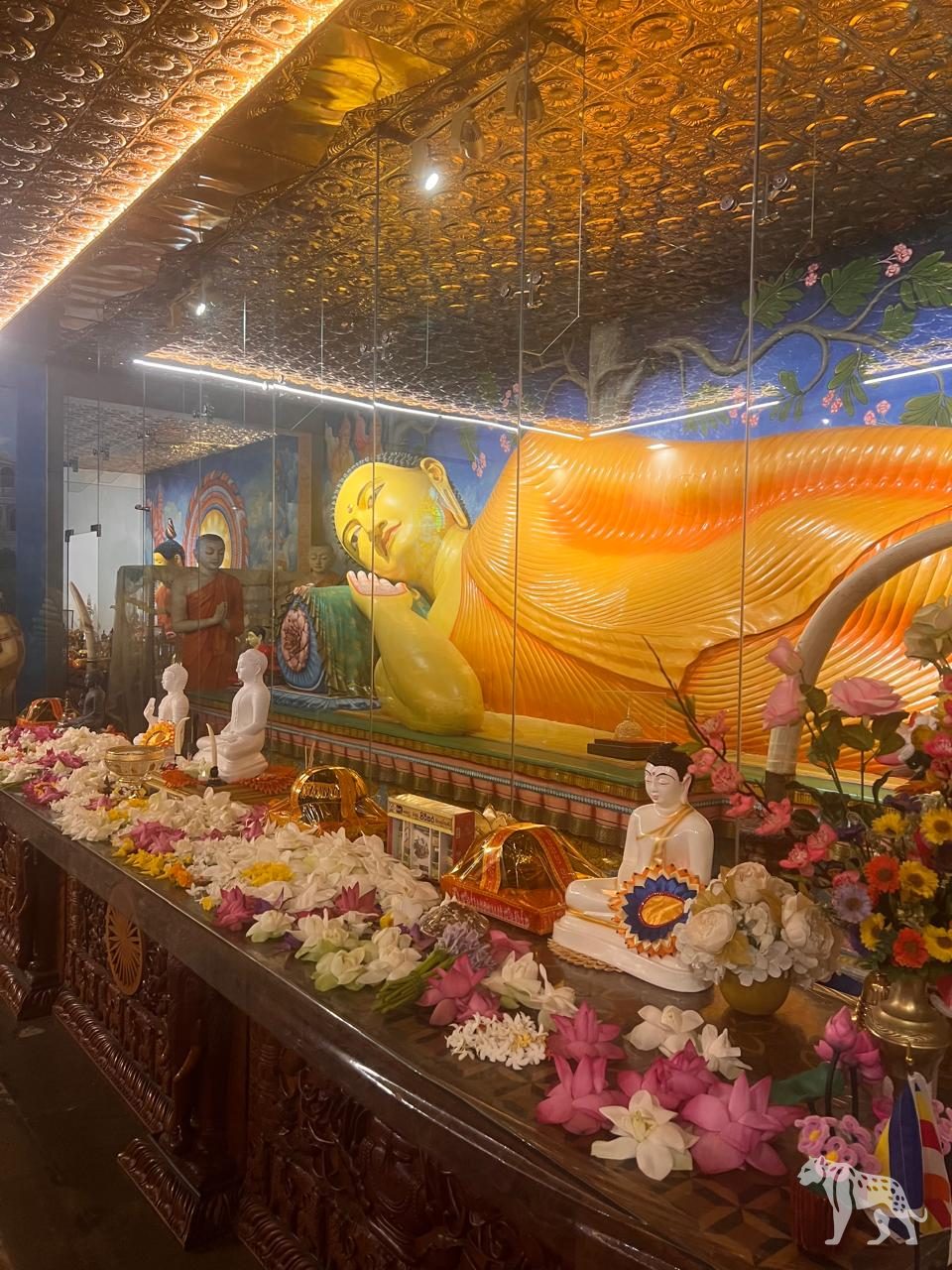 Reclining Buddha shrine