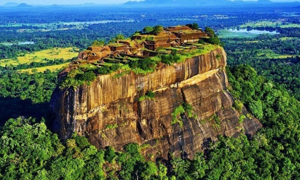 Grand Tour of Sri Lanka cover